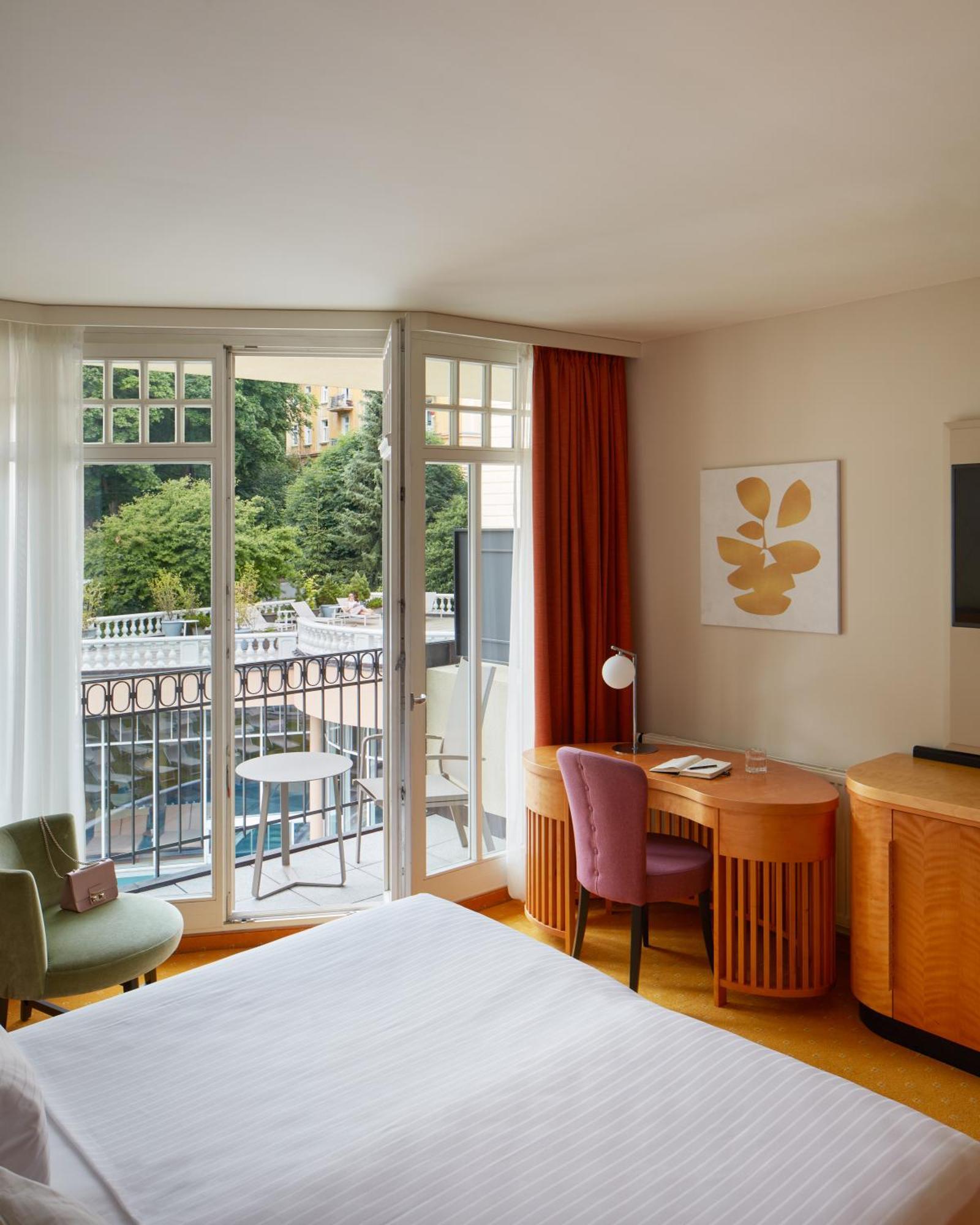 Falkensteiner Spa Resort Mariánské Lázně Værelse billede A room at the Hotel de l'Europe