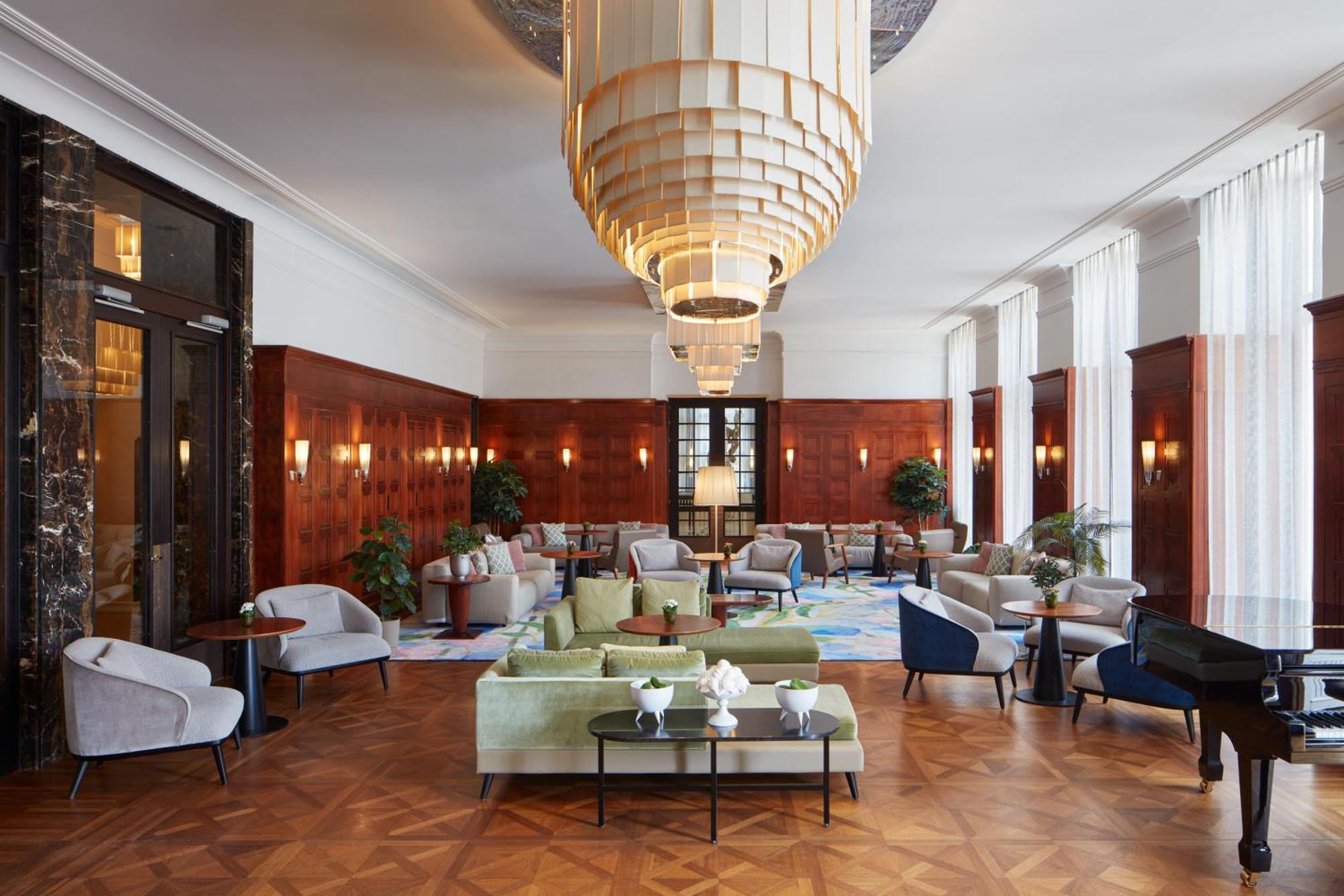 Falkensteiner Spa Resort Mariánské Lázně Eksteriør billede The hotel's lobby