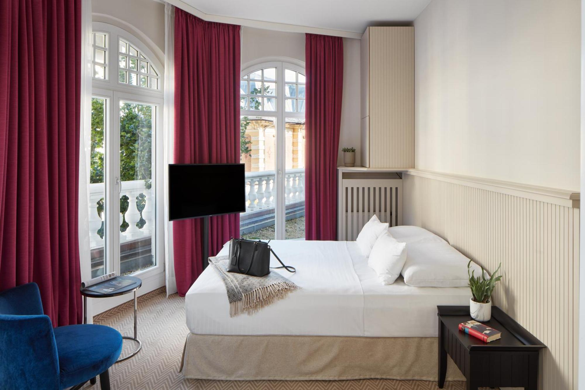 Falkensteiner Spa Resort Mariánské Lázně Værelse billede A room at the Hotel Axelmannstein